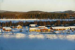 Курортные отели Näverniemi Holiday Center Ивало-0